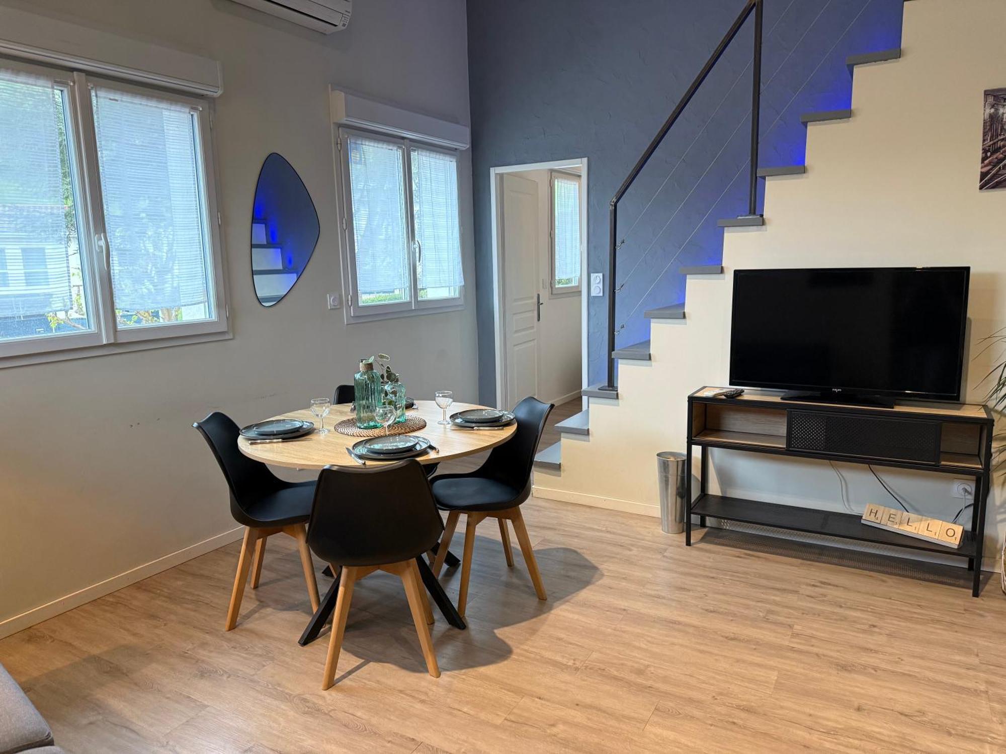 Loft, Studio And Love Rooms Bourg-Saint-Christophe Luaran gambar