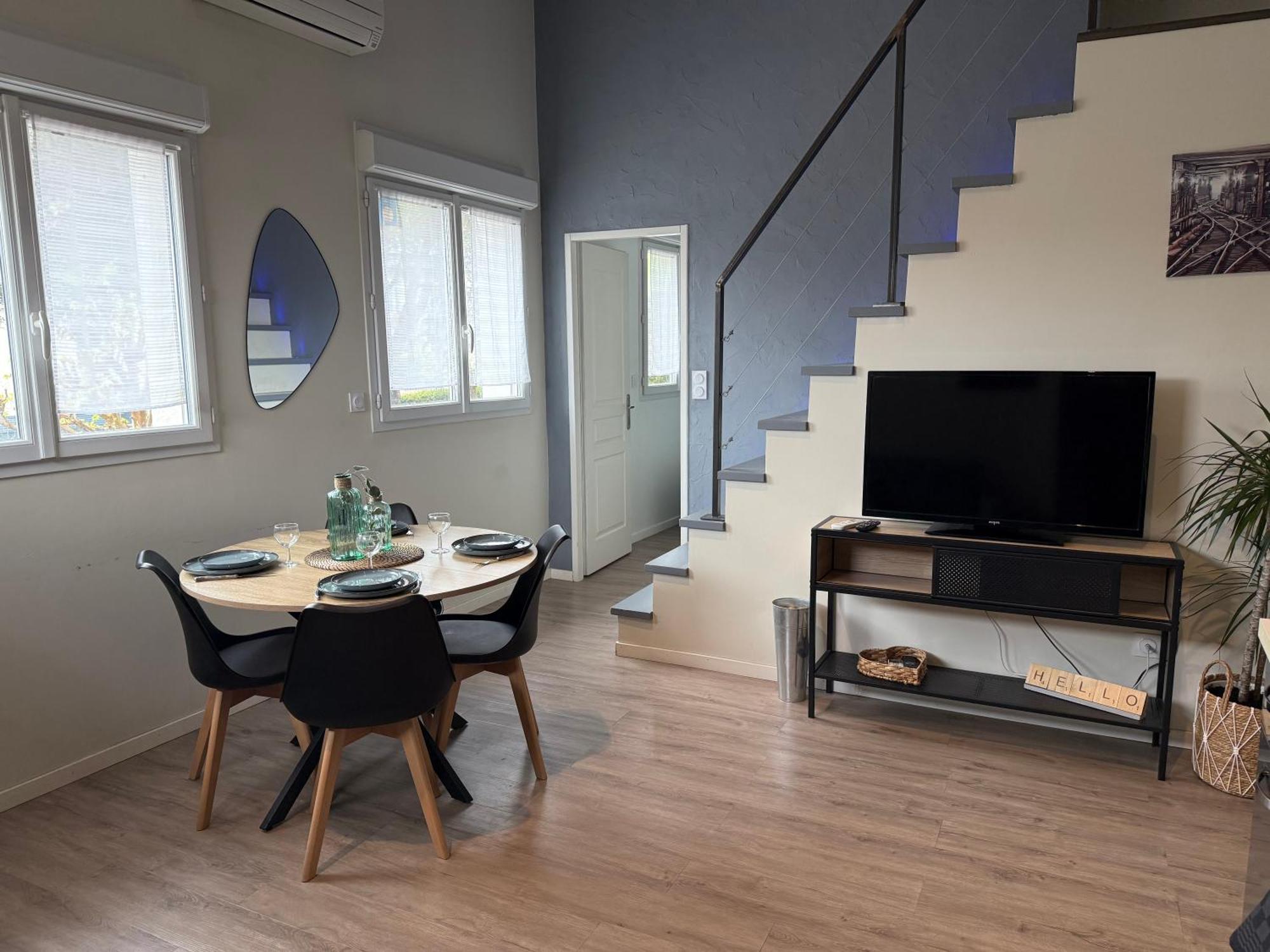Loft, Studio And Love Rooms Bourg-Saint-Christophe Luaran gambar