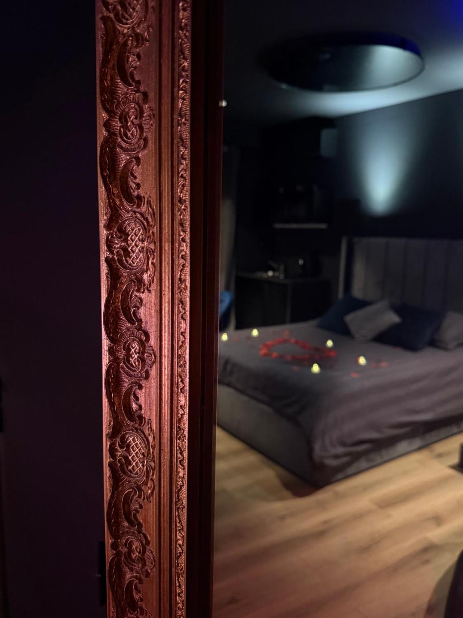 Loft, Studio And Love Rooms Bourg-Saint-Christophe Luaran gambar